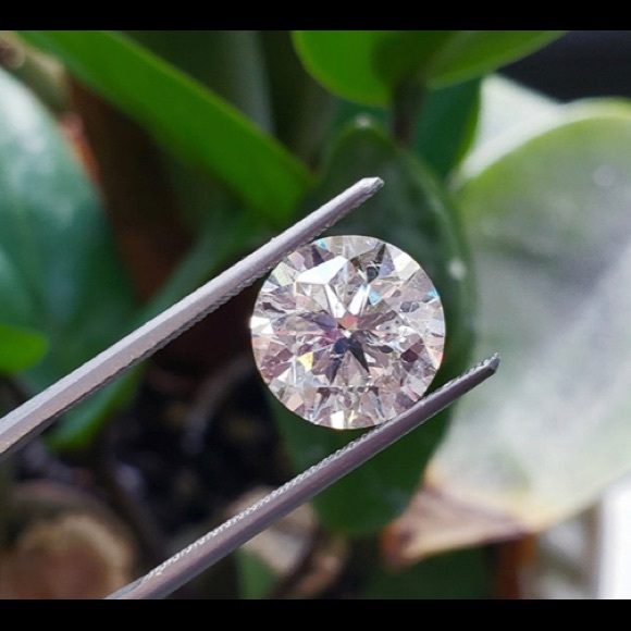 Amazing 1.05 genuine round diamond brilliant white - Picture 1 of 3